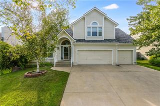 7906 NE 75th Street, Kansas City, MO 64158