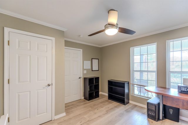 103 E Rock Street, Morrilton, AR 72110