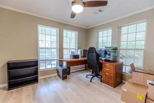 103 E Rock Street, Morrilton, AR 72110