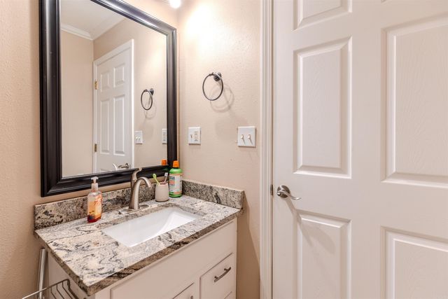 103 E Rock Street, Morrilton, AR 72110