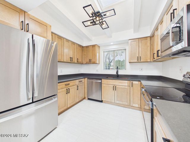 5457 E 6th Street, Tucson, AZ 85711
