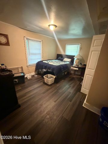 1115 S 6th Street, Wilmington, NC 28401