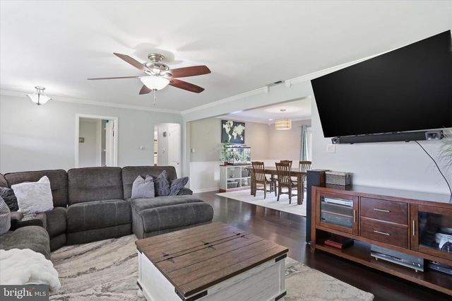 16602 MOSBY DR, Williamsport, MD 21795