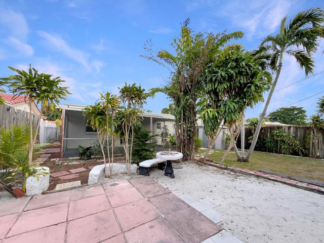 3765 NE 12th Terrace, Pompano Beach, FL 33064