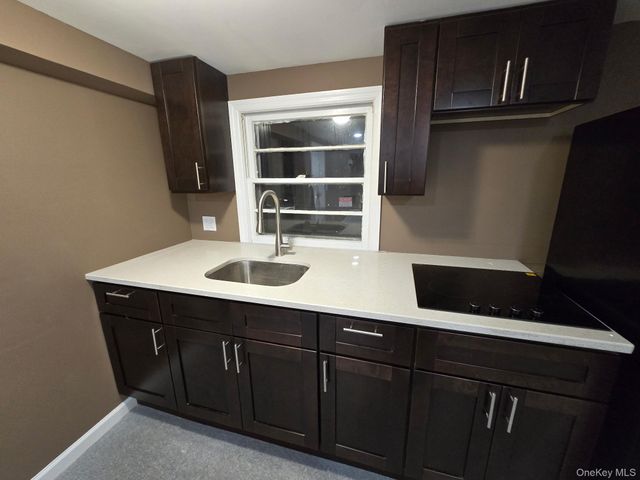 101 Weaver Road, West Sayville, NY 11796
