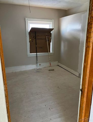 2206 Jerome Street, Saginaw, MI 48602