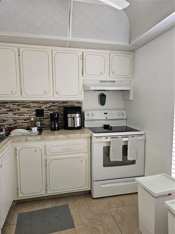 6150 NW 62nd Street 307, Tamarac, FL 33319