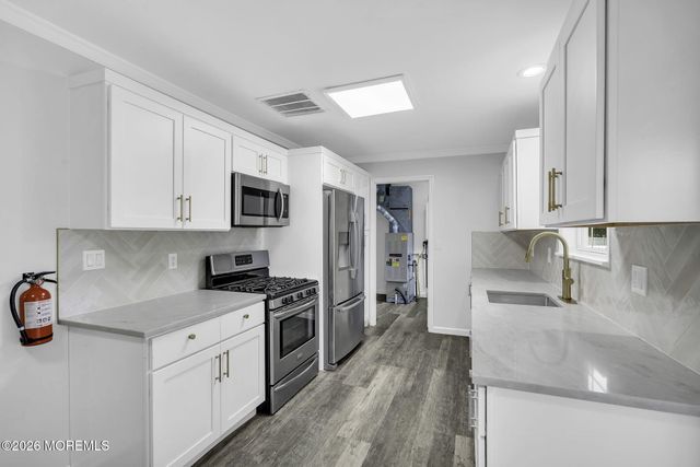 114 Oneida Lake Drive, Little Egg Harbor, NJ 08087