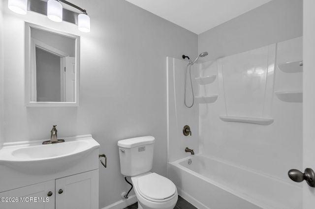 114 Oneida Lake Drive, Little Egg Harbor, NJ 08087