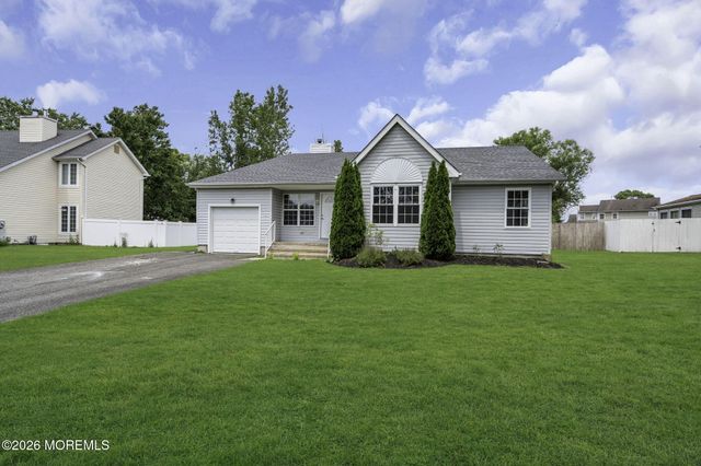 114 Oneida Lake Drive, Little Egg Harbor, NJ 08087