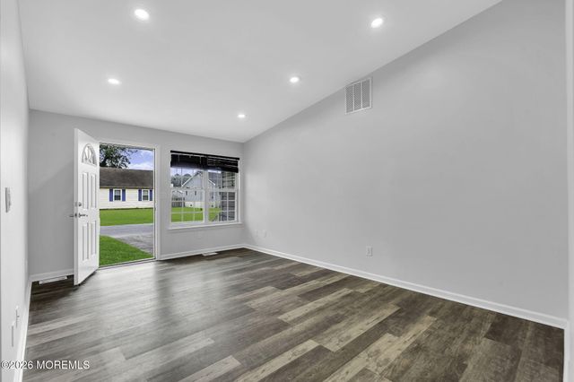 114 Oneida Lake Drive, Little Egg Harbor, NJ 08087
