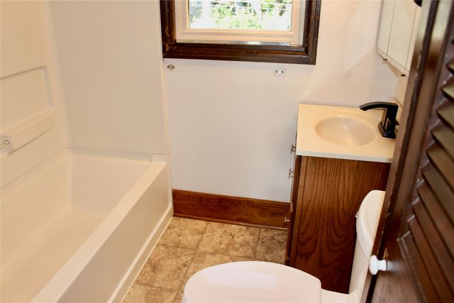 1108 Roosevelt Avenue 1110, Ames, IA 50010
