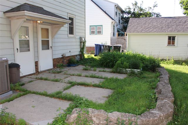 1108 Roosevelt Avenue 1110, Ames, IA 50010