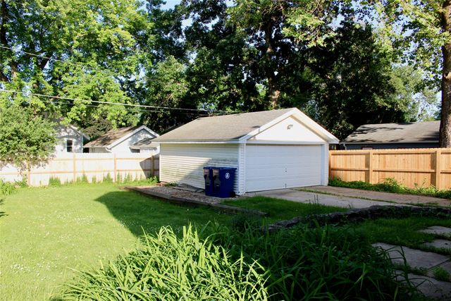 1108 Roosevelt Avenue 1110, Ames, IA 50010