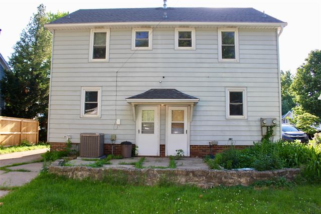 1108 Roosevelt Avenue 1110, Ames, IA 50010
