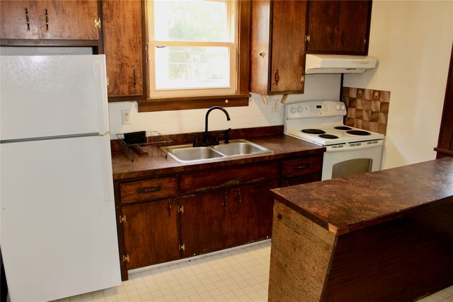 1108 Roosevelt Avenue 1110, Ames, IA 50010