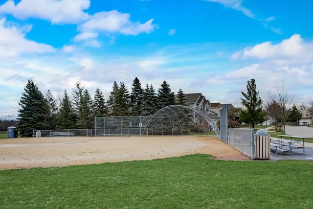 2127 Apple Hill Lane, Buffalo Grove, IL 60089