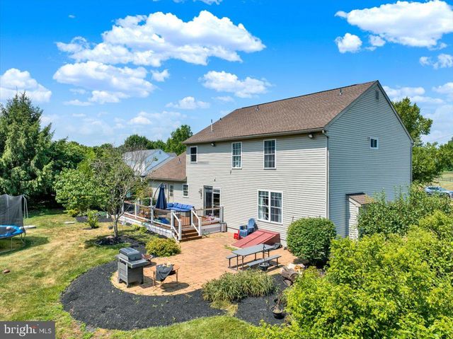 116 INDIAN RUN DR, Douglassville, PA 19518