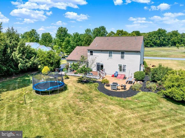 116 INDIAN RUN DR, Douglassville, PA 19518