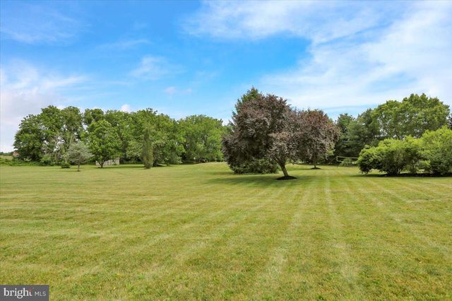 116 INDIAN RUN DR, Douglassville, PA 19518