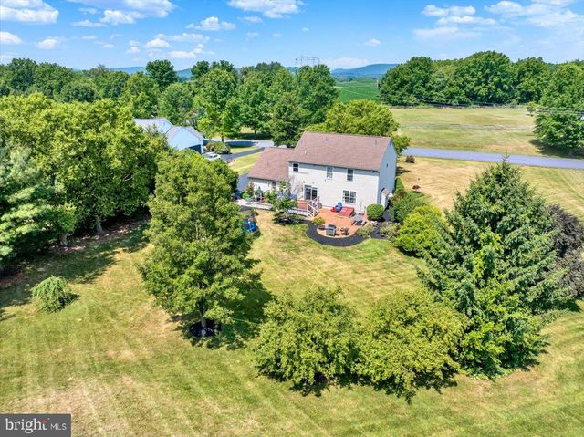 116 INDIAN RUN DR, Douglassville, PA 19518