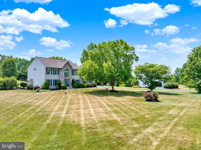 116 INDIAN RUN DR, Douglassville, PA 19518