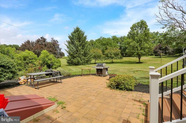116 INDIAN RUN DR, Douglassville, PA 19518