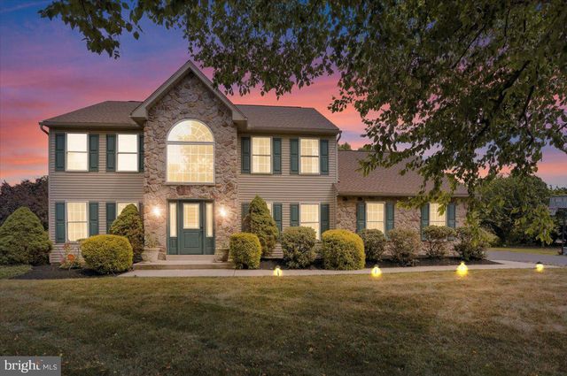 116 INDIAN RUN DR, Douglassville, PA 19518