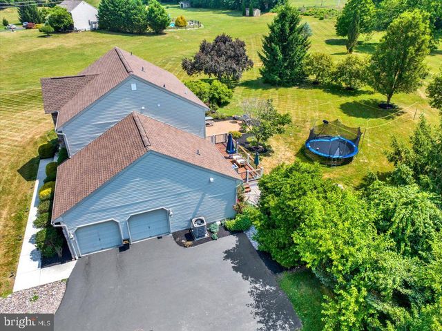 116 INDIAN RUN DR, Douglassville, PA 19518