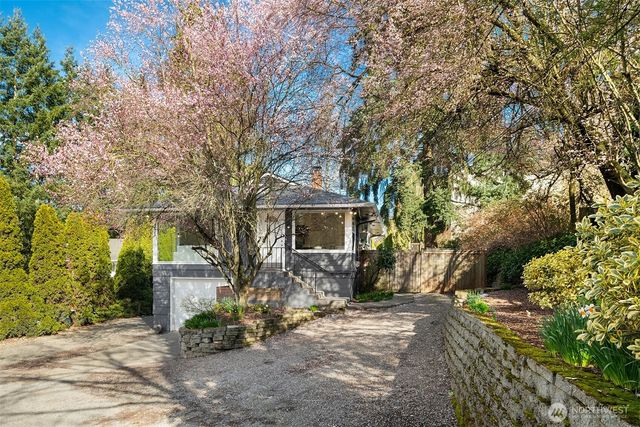 9009 Canyon Drive, Kent, WA 98030