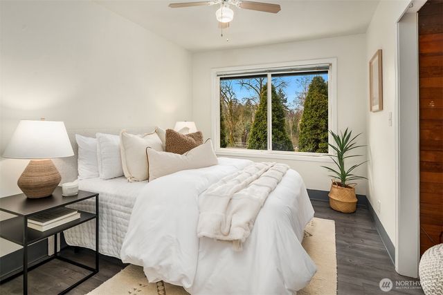 9009 Canyon Drive, Kent, WA 98030