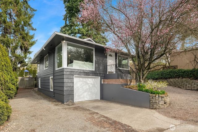 9009 Canyon Drive, Kent, WA 98030