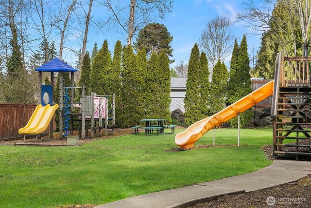 9009 Canyon Drive, Kent, WA 98030