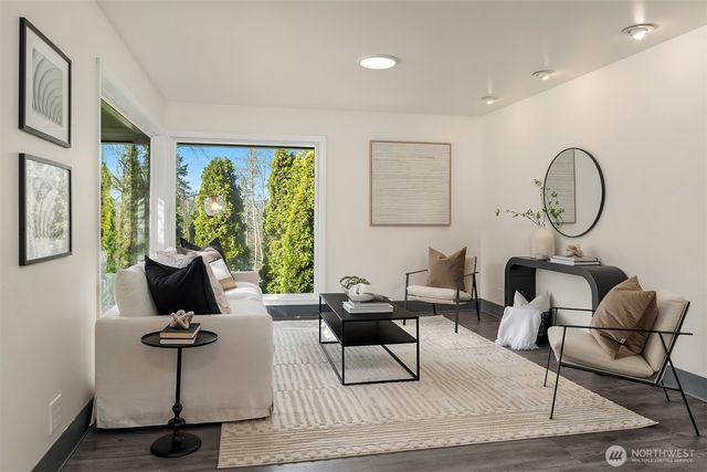 9009 Canyon Drive, Kent, WA 98030