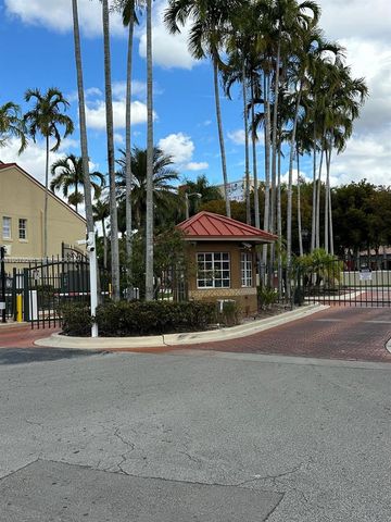 18304 NW 68th Ave H, Hialeah, FL 33015