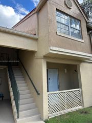 18304 NW 68th Ave H, Hialeah, FL 33015