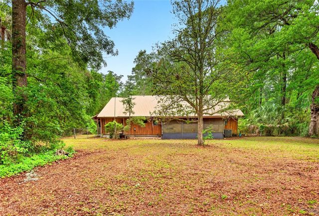 16555 N HIGHWAY 329, Reddick, FL 32686