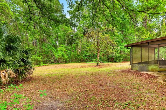 16555 N HIGHWAY 329, Reddick, FL 32686
