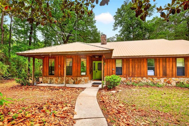 16555 N HIGHWAY 329, Reddick, FL 32686