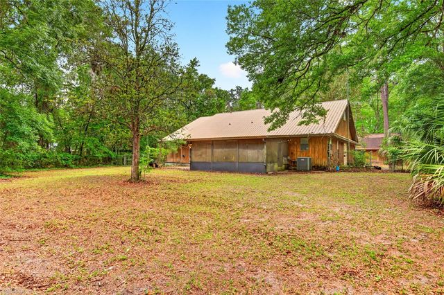 16555 N HIGHWAY 329, Reddick, FL 32686