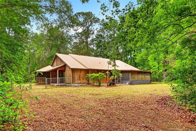 16555 N HIGHWAY 329, Reddick, FL 32686