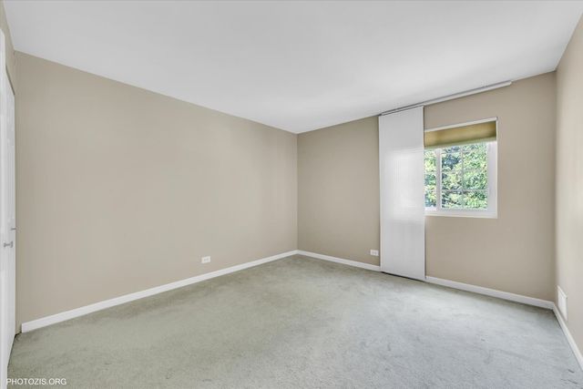 436 Yorktown Court 436, Aurora, IL 60504