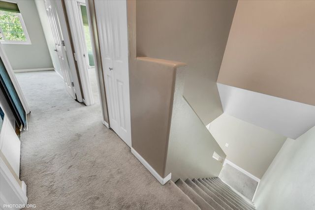 436 Yorktown Court 436, Aurora, IL 60504