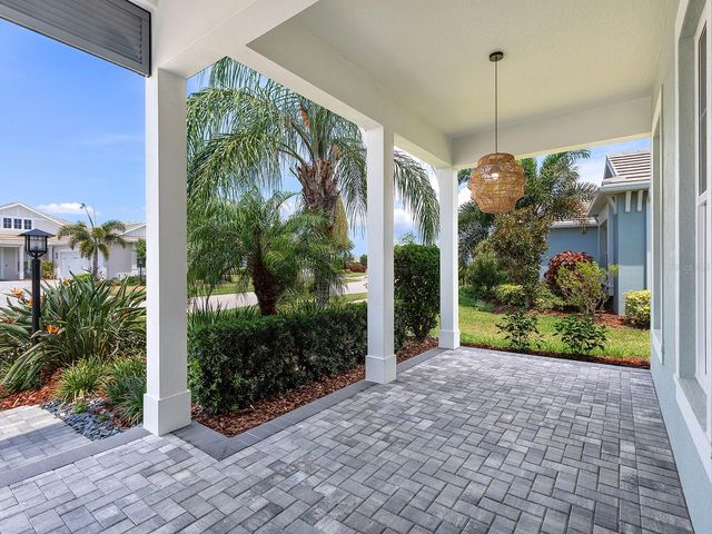 8282 GRANDE SHORES DRIVE, Sarasota, FL 34240