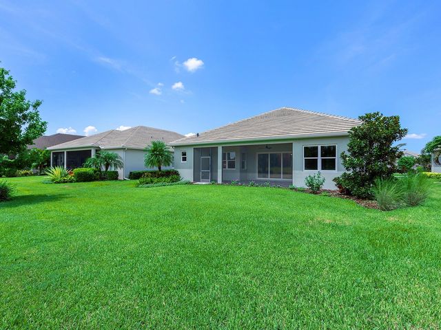 8282 GRANDE SHORES DRIVE, Sarasota, FL 34240
