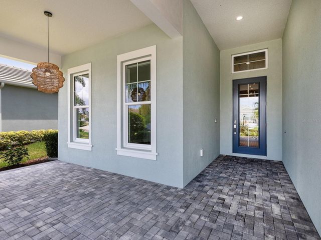 8282 GRANDE SHORES DRIVE, Sarasota, FL 34240