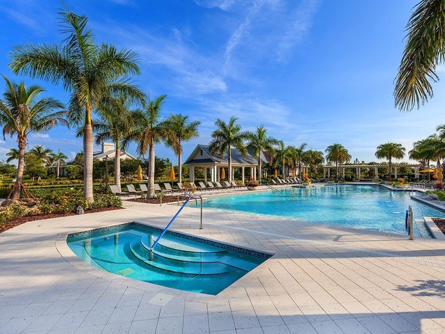 8282 GRANDE SHORES DRIVE, Sarasota, FL 34240