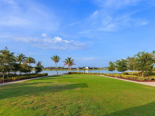 8282 GRANDE SHORES DRIVE, Sarasota, FL 34240