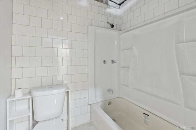 18678 10th Avenue, Barryton Village, MI 49305