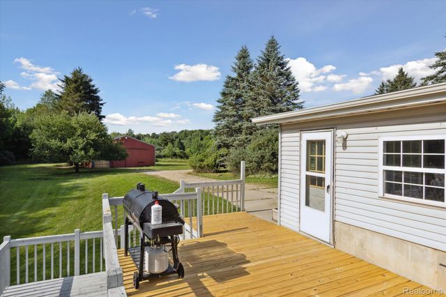 18678 10th Avenue, Barryton Village, MI 49305